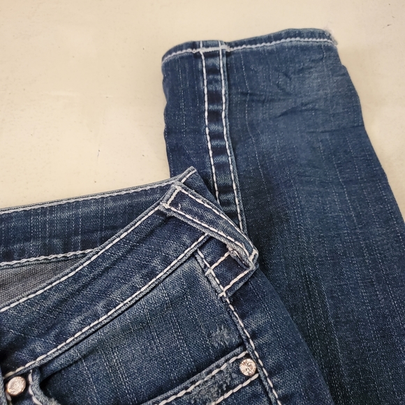 True Religion Straight Leg Jeans - Picture 7 of 8
